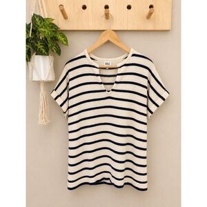 BKE Womens Striped Knit Top Navy Cream Notched V-Neck Short Sleeve Sweater‎ S